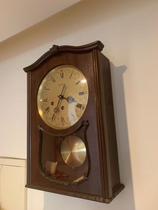 Relógio de parede reguladora impecável. Certinho