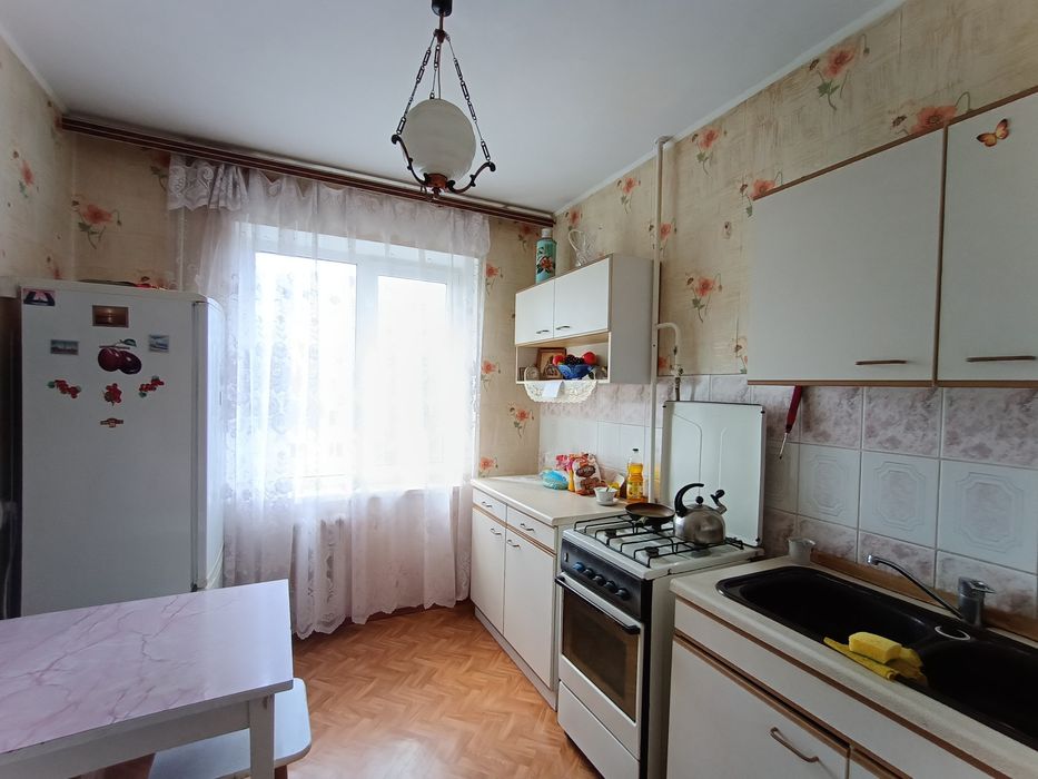 3-кімнатна, вул.Доценко