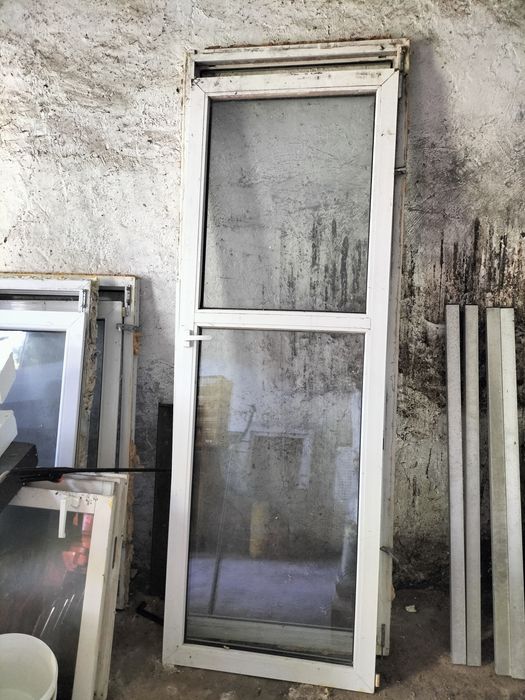 Drzwi balkonowe plastikowe 234 x 86