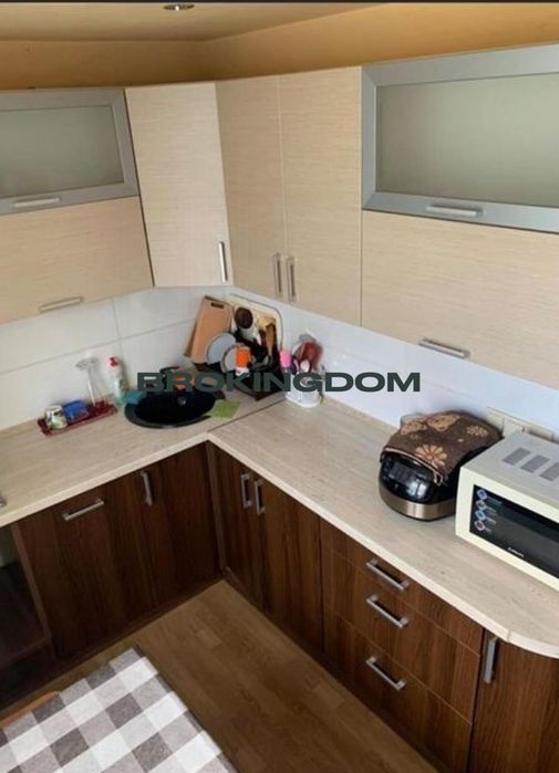 Продаж 2-кімнатної квартири по вул. Зодчих