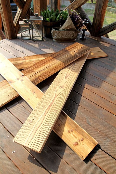 Stare deski szczotkowane piórowpust