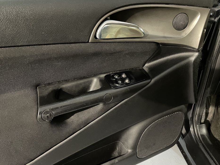 Lancia Ypsilon/ 1.2 16v