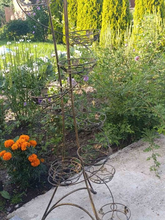 Підставка для квітів