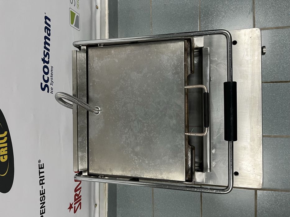 Гриль контактний Prodis PA10175