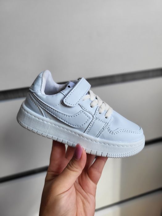 Дитячі кросівки  15,5-18см