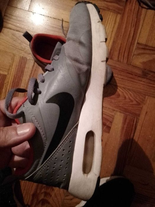 Sapatilhas Nike Cinzentas  Belas Nº 36,5 - 9E -Outras Nike-2E Desde 2E