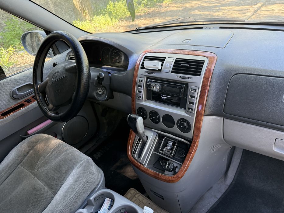 Продам KIA Carnival 2.9 crdi
