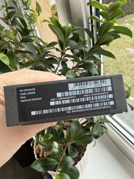 Telefon Samsung Galaxy S25 12/256 GB Miętowy/Mint