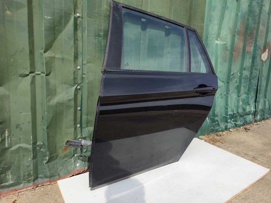 Porta traseira trás esquerda BMW Serie 3 F31 Carrinha (2012 a 2019)