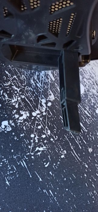 Продам охолоджуючу підставку для ноутбука