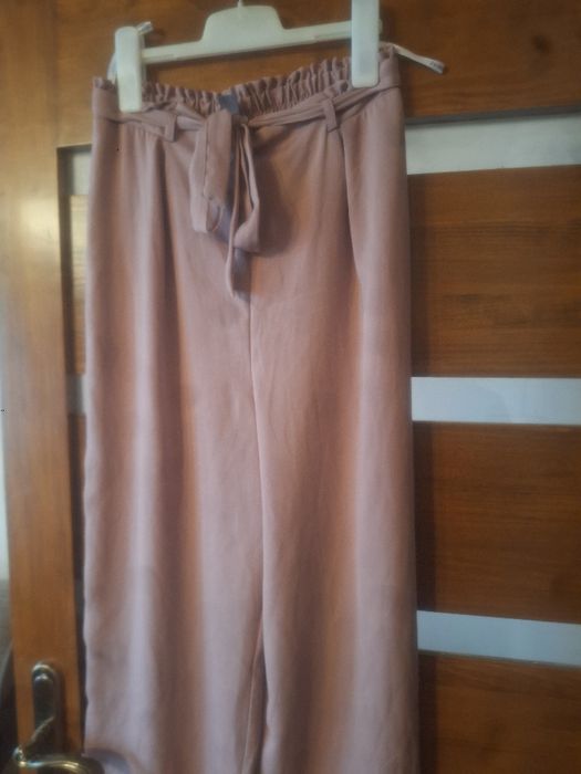 Spodnie damskie Primark rozm.36,stan bardzo dobry.
