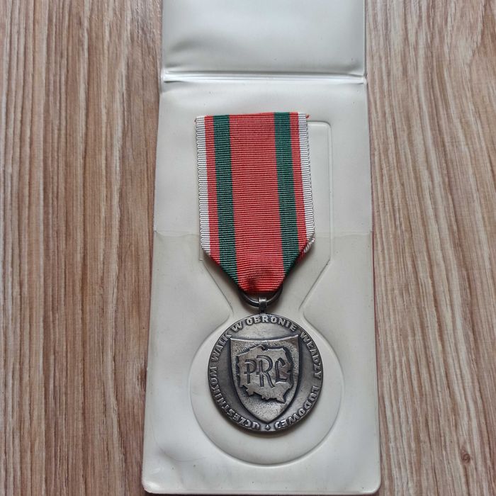 Medal Uczestnikom walki w obronie władzy ludowej