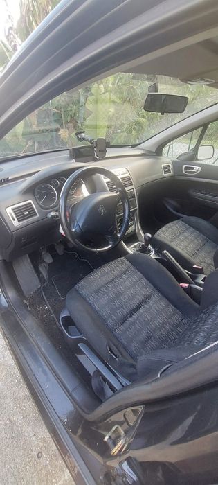 Peugeot Ano 2004