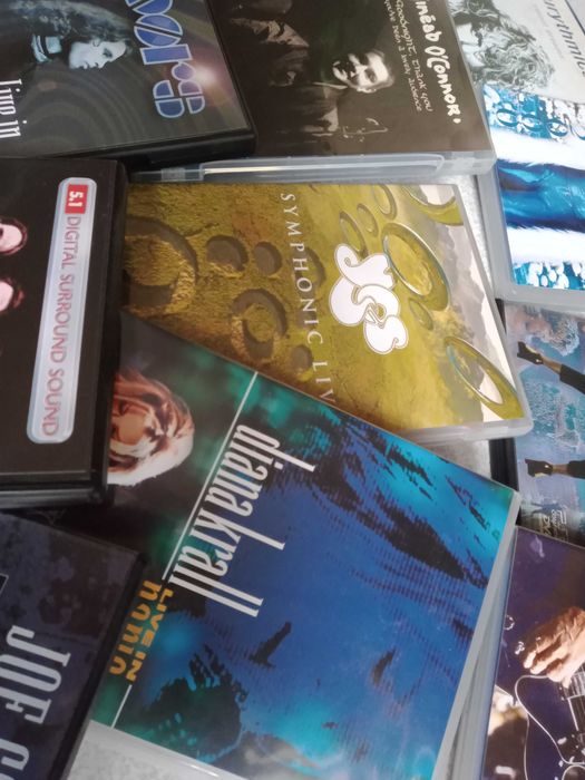 DVD Musicais - Vários artistas e bandas - como novos - Música