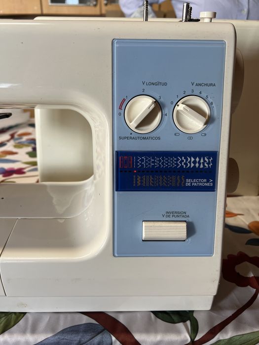 Maquina de costura alfa 654