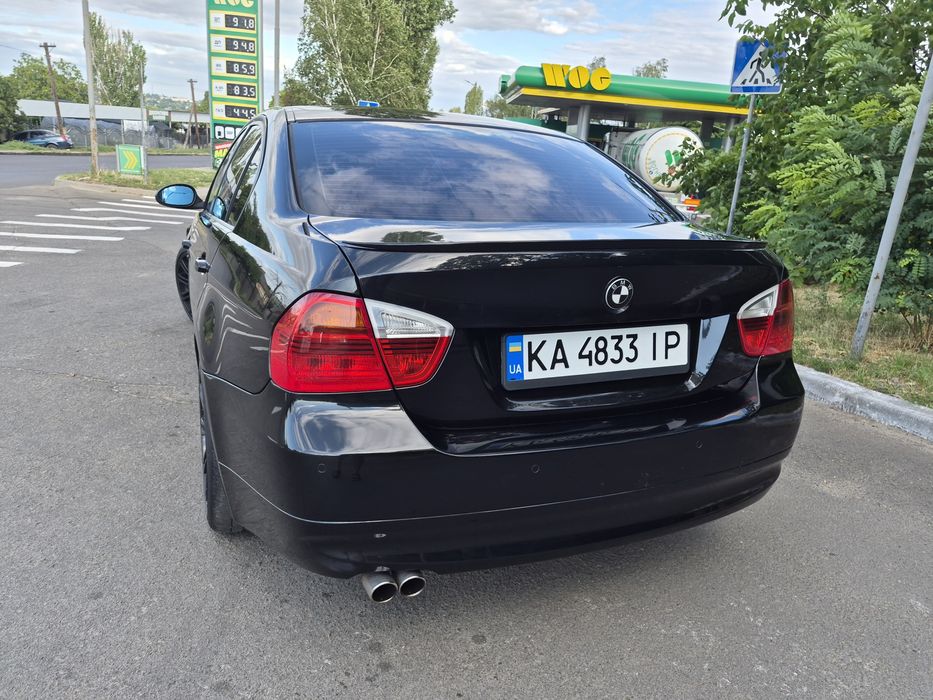 Продам  BMW 3 ( E90)