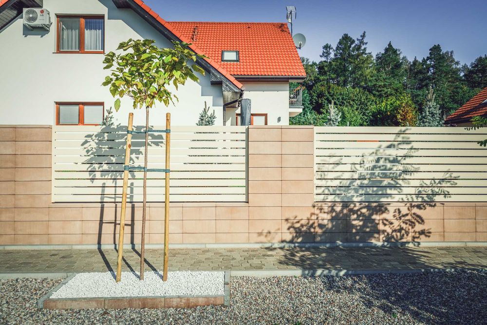 ogrodzenia nowoczesne, metalowe, palisadowe, aluminiowe