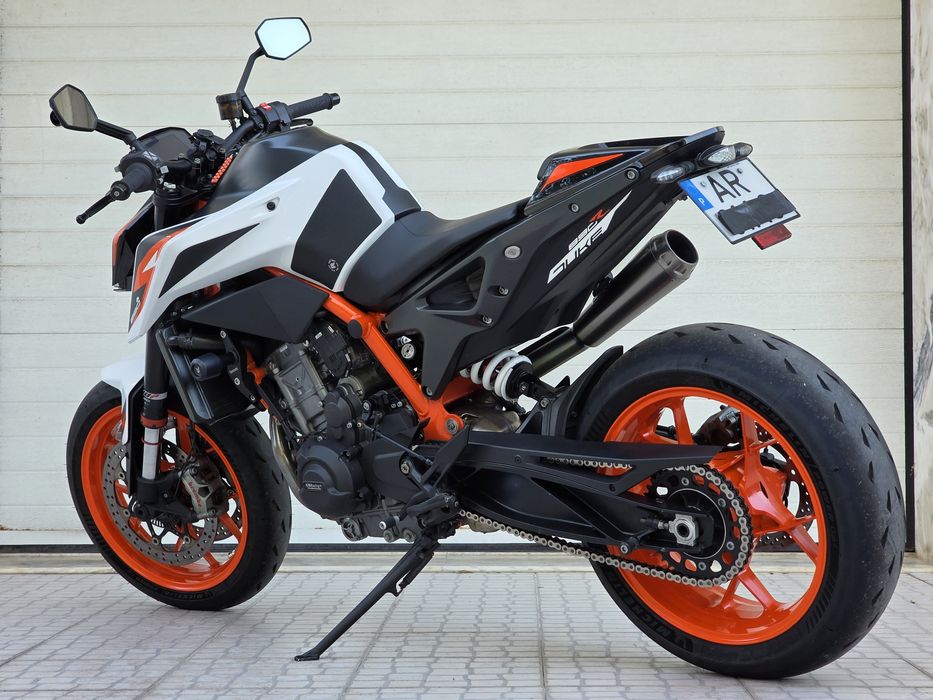 KTM 890 Duke R - 11.000km - 2022/05