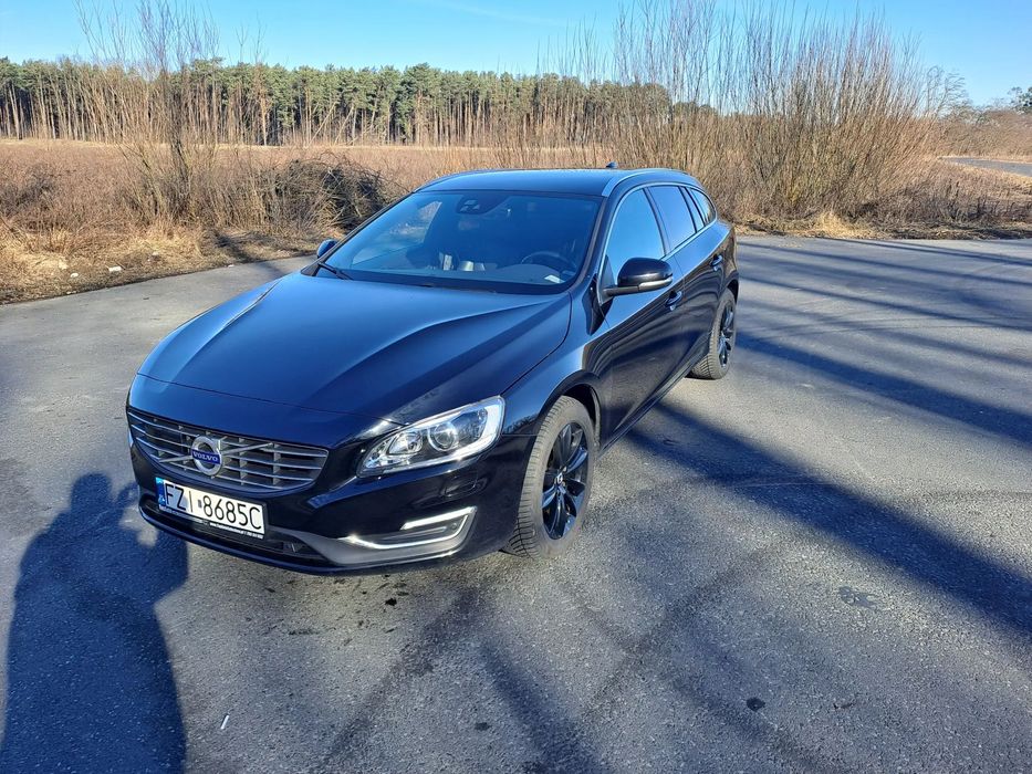 Volvo V60 VOLVO V60 summum stan bardzo dobry, bezwypadkowy
