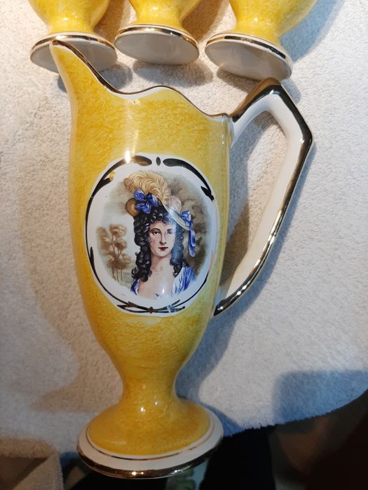 Conjunto vintage- Jarro com 6 copos