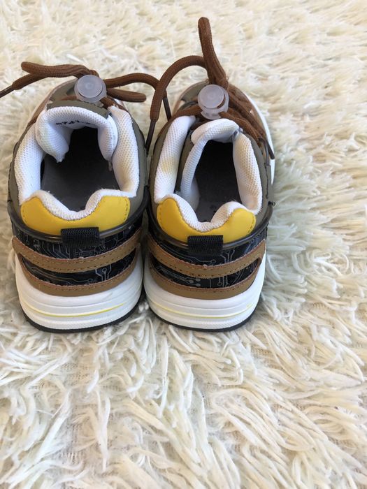 Кросівки на хлопчика 29р, 18см