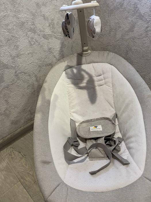 Продам шезлонг детский