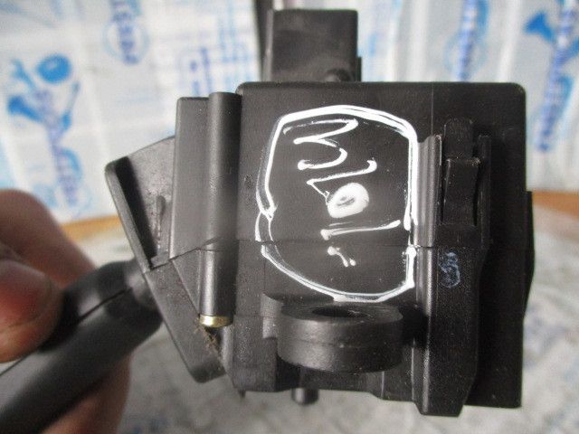 Conjunto / manetes de luzes e limpa vidros BMW 3 (E46)