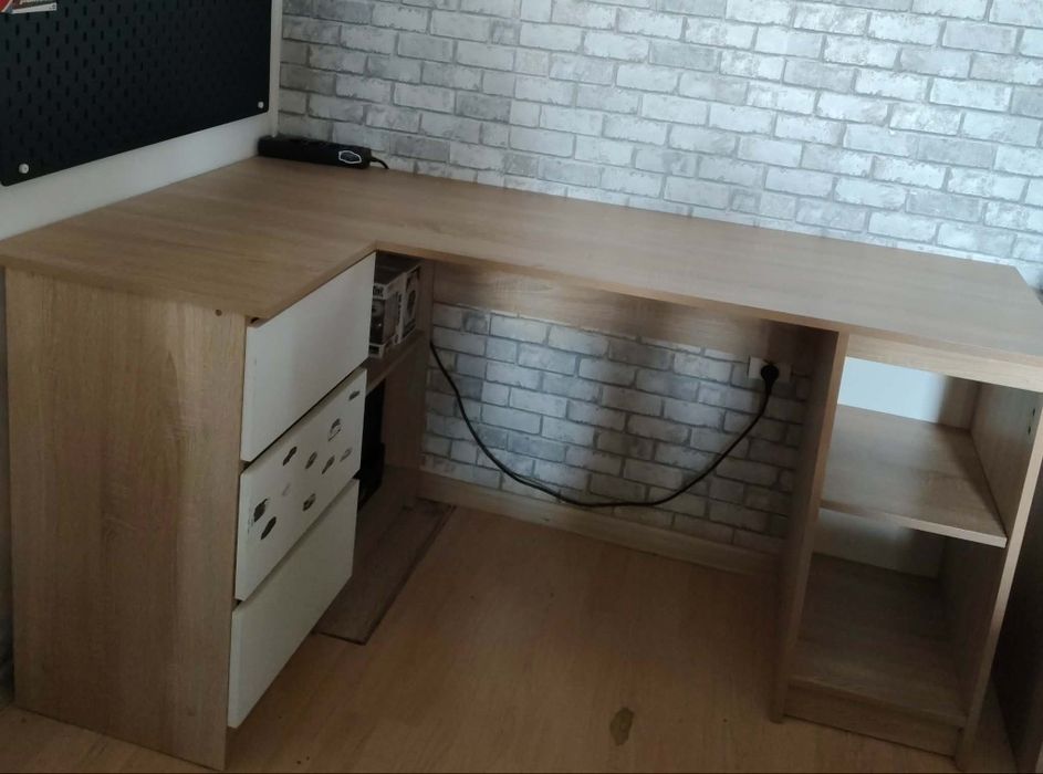 Biurko narożne młodzieżowe