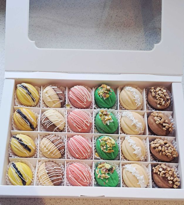 Orzeszki w pudełku prezentowym