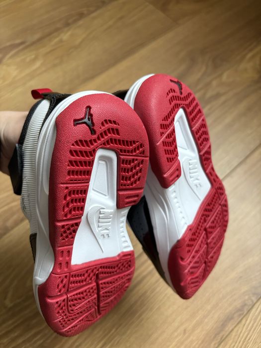 Jordan Stay Loyal кросівки оригінал