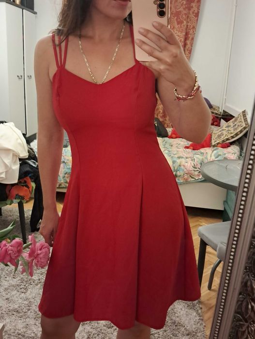 Czerwona sukienka rozm. M