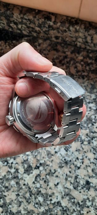 Relógio nautica em bom estado