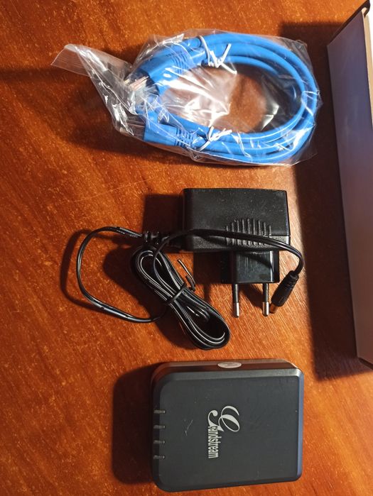 Телефонный адаптер Grandstream HT701.