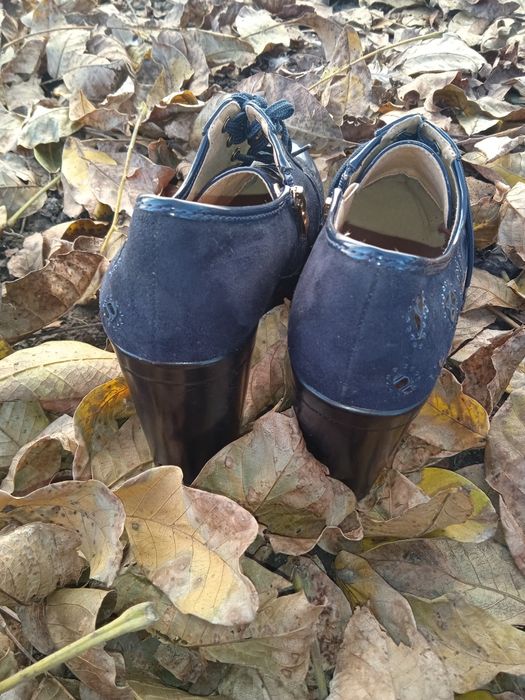 Продам в гарному стані туфлі "Трактор"