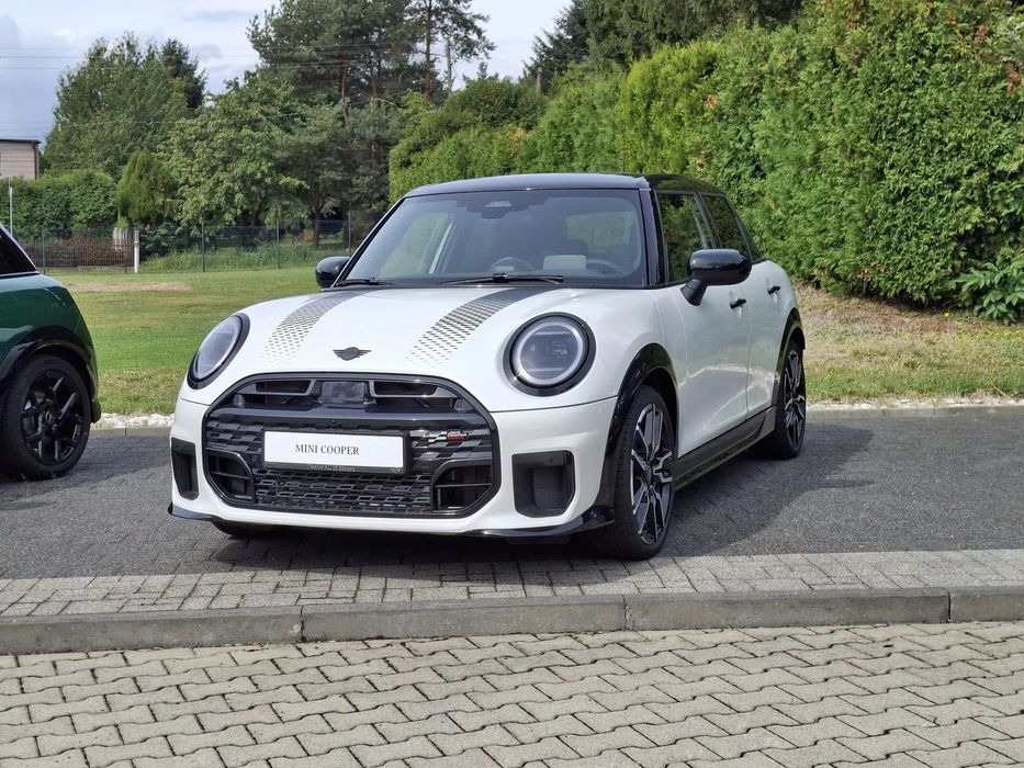 MINI Cooper MINI Cooper 5-drzwiowe C, Linia John Cooper Works
