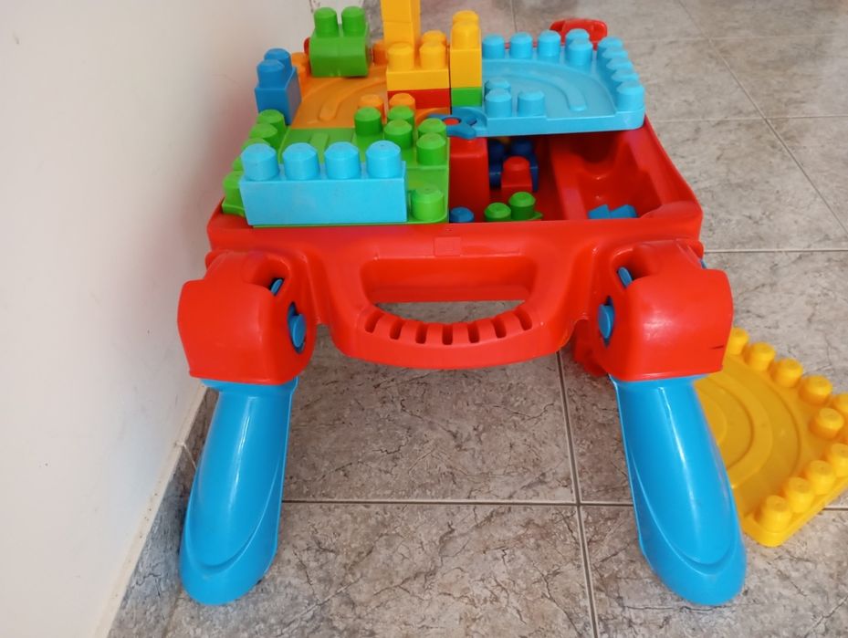 Mega Blocks - mesa de jogo de encaixe - 58*40 cm