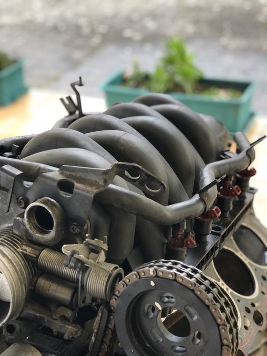 Motor V8 - BMW 3.0i M60b30 Batalha • OLX.pt
