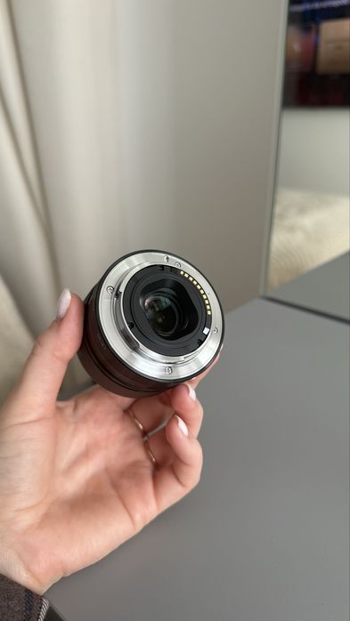sony 35mm f18 - купити об'єктиви - Ціна на OLX.ua