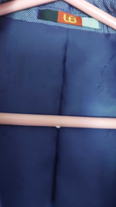 Fato de Homem cor Azul, corte moderno, calça para o justo.