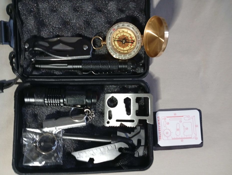 Набор инструментов универсальный туристический в противоударном кейсе