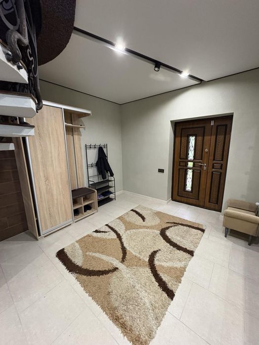 Будинок в кривині