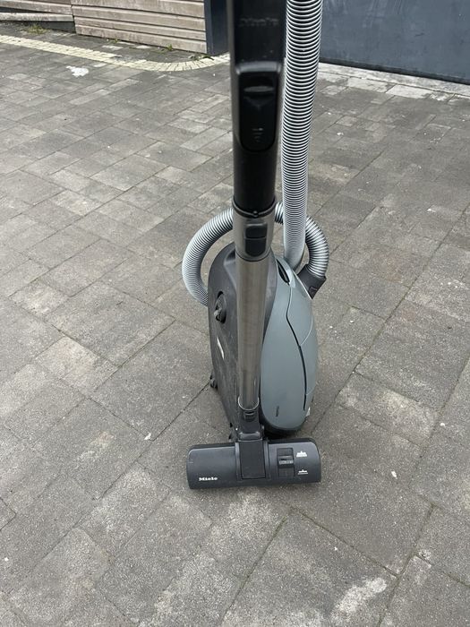 Пилосос Miele SGDF3 series 120