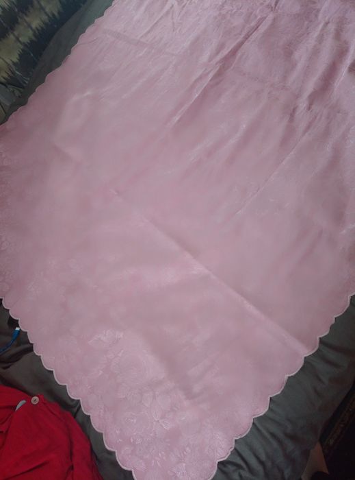 Скатертина плотна з цупкої матерії