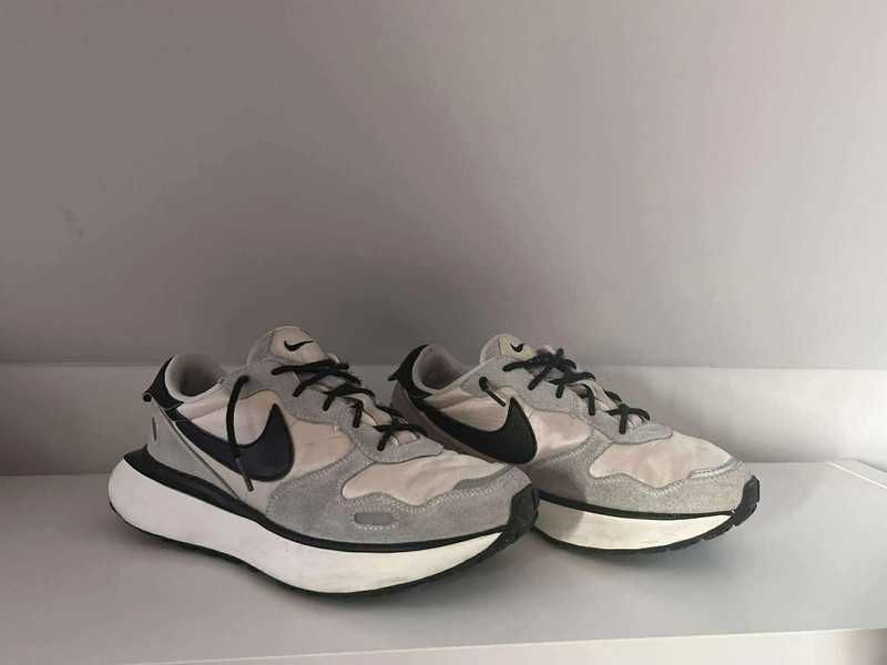 Sportowe buty NIKE