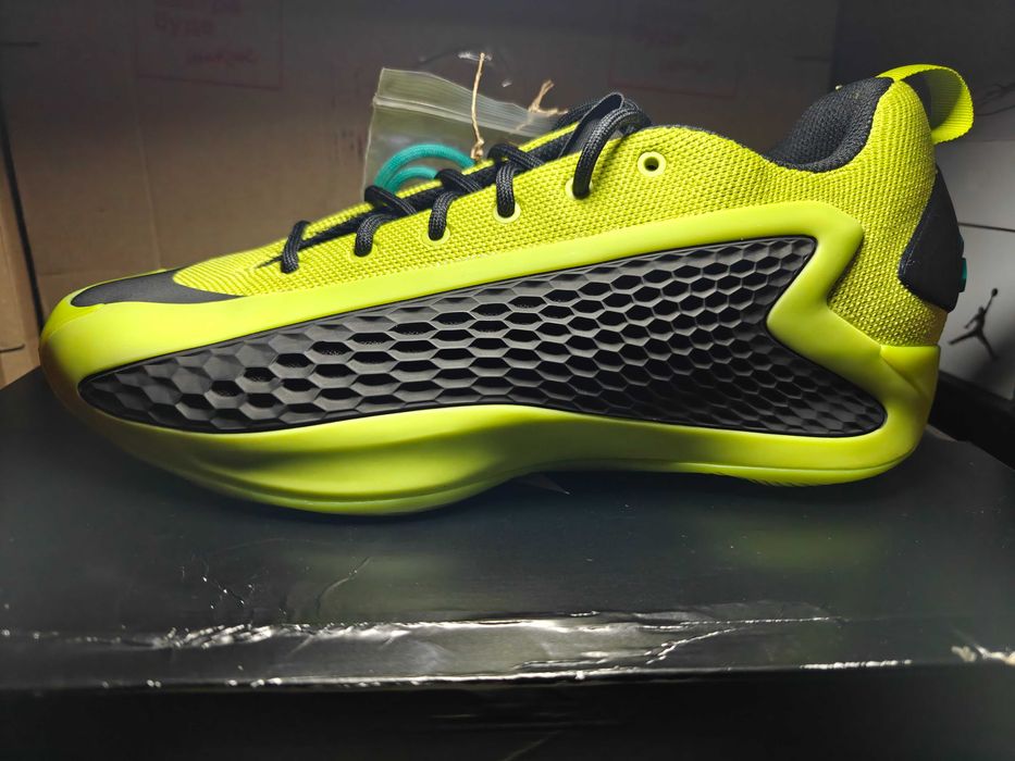 Оригінальні баскетбольні кросівки Adidas AE1 Antony Edwards