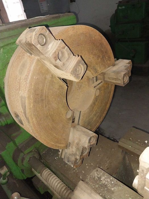 Токарний станок 1 М 63