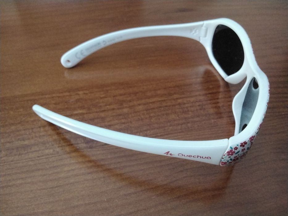 Oculos escuros quechua decathlon 4 anos