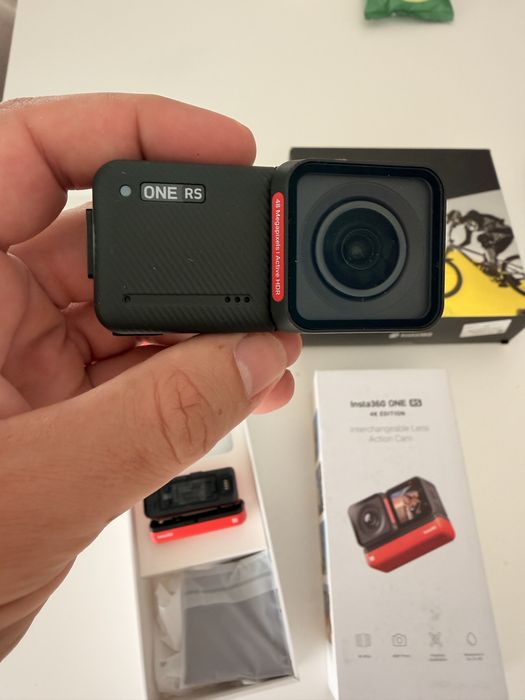 Insta 360 one rs 4k edition + acessorios