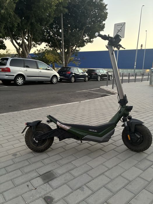 Trotinete  com apenas 300km