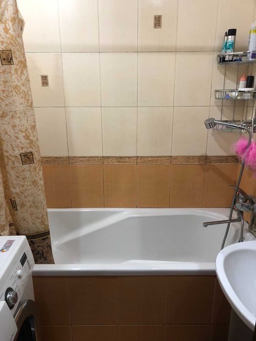 (3) Продам 2-кімнатну квартиру на Поділлі 1736
